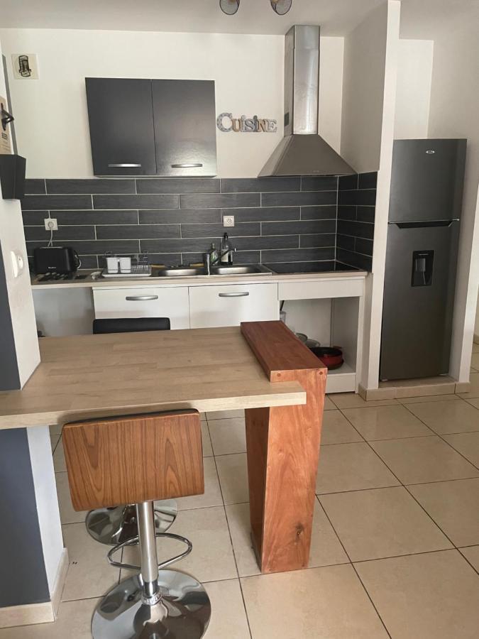 Appartement T3 Rdc Сен Дьони Екстериор снимка