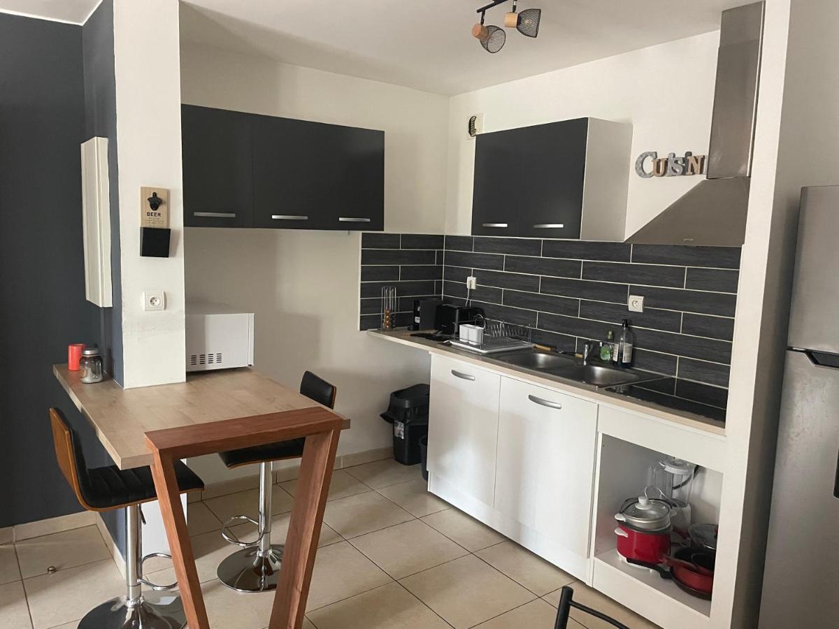 Appartement T3 Rdc Сен Дьони Екстериор снимка